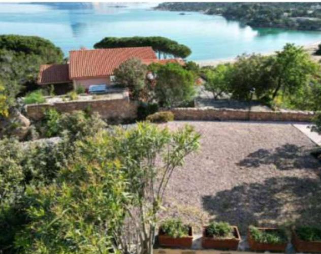 casa indipendente in vendita a San Teodoro(SS) in zona Monte Petrosu