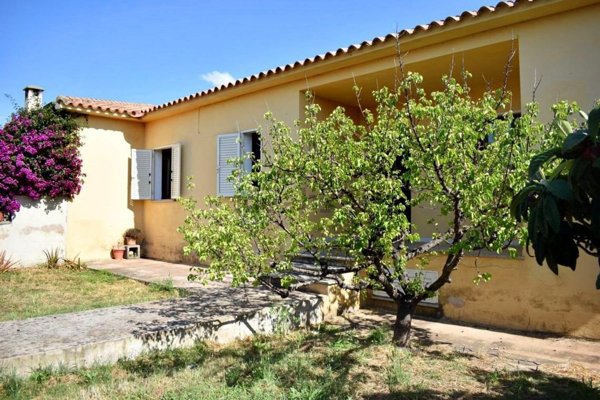 casa indipendente in vendita a San Teodoro(SS) in zona Suaredda / La Traversa