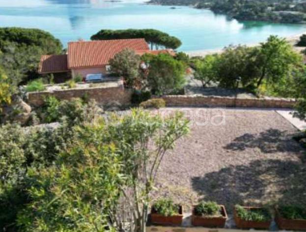 casa indipendente in vendita a San Teodoro(SS) in zona Monte Petrosu