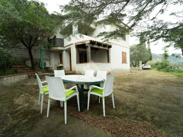 casa indipendente in vendita a San Teodoro(SS) in zona Suaredda / La Traversa