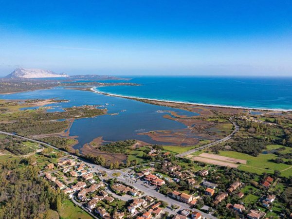 casa indipendente in vendita a San Teodoro(SS)