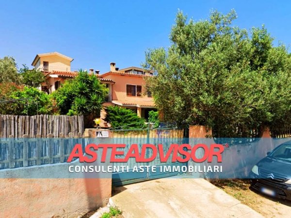 casa indipendente in vendita a San Teodoro(SS) in zona Monte Petrosu