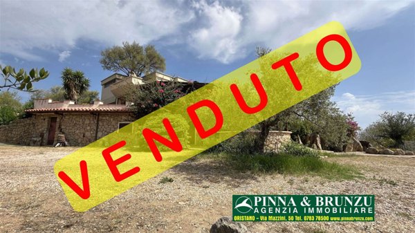 casa indipendente in vendita a San Teodoro(SS) in zona La Cinta