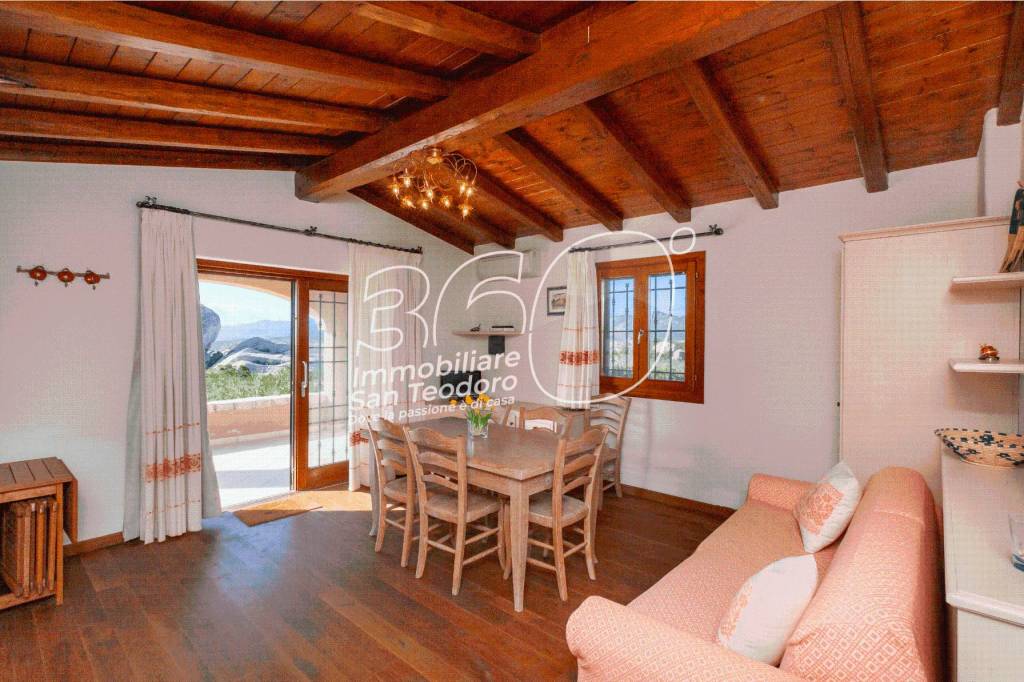 casa indipendente in vendita a San Teodoro(SS)