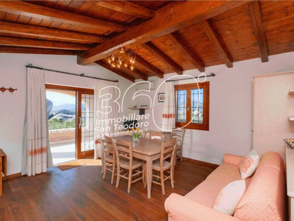 casa indipendente in vendita a San Teodoro(SS) in zona La Pipara