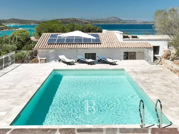 casa indipendente in vendita a San Teodoro(SS) in zona Monte Petrosu