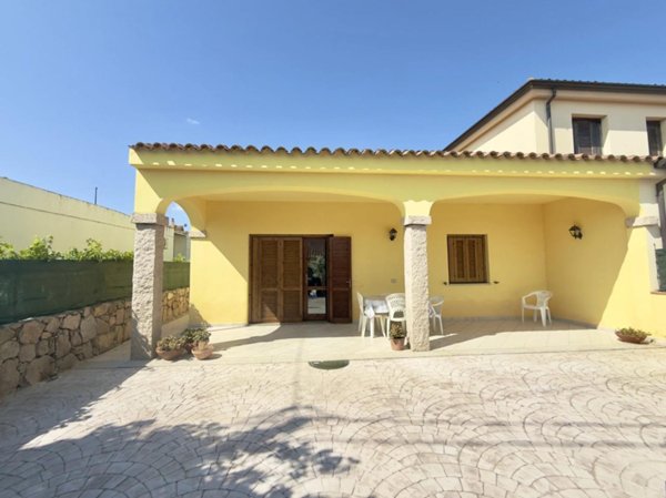 appartamento in vendita a San Teodoro(SS) in zona Monte Petrosu