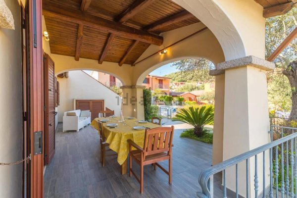 casa indipendente in vendita a San Teodoro(SS) in zona Buddittogliu Straulas