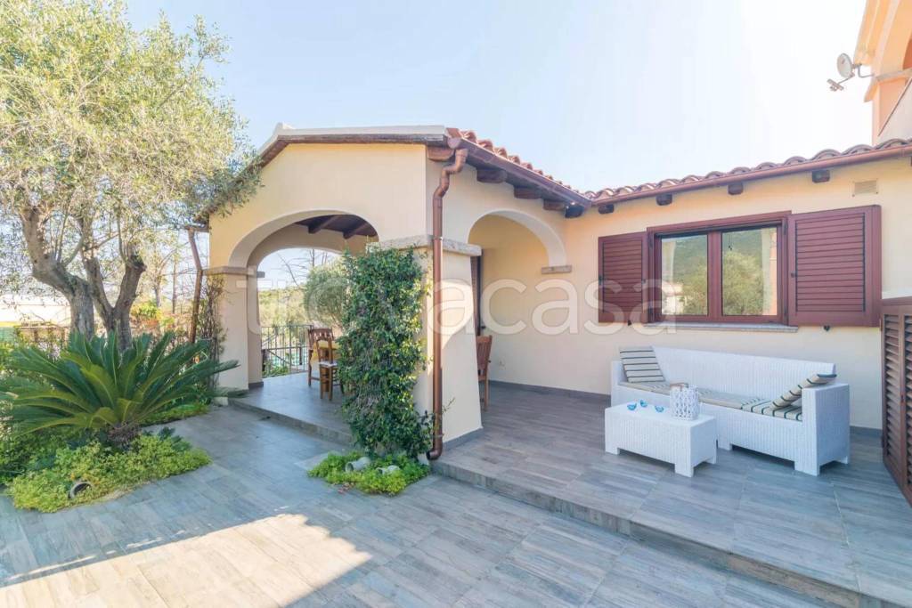 casa indipendente in vendita a San Teodoro(SS) in zona Buddittogliu Straulas