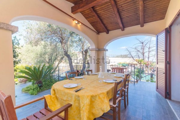 casa indipendente in vendita a San Teodoro(SS) in zona Buddittogliu Straulas