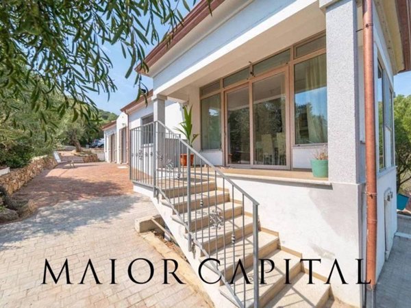 casa indipendente in vendita a San Teodoro(SS) in zona San Teodoro centro