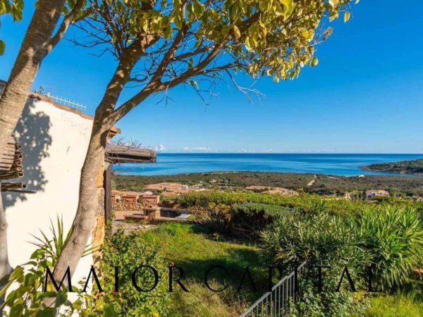 casa indipendente in vendita a San Teodoro(SS) in zona Costa Caddu