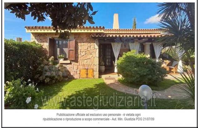 casa indipendente in vendita a San Teodoro(SS) in zona Suaredda / La Traversa