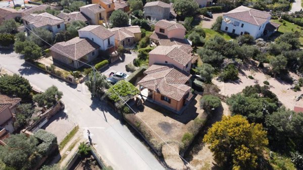 casa indipendente in vendita a San Teodoro(SS) in zona Nuragheddu
