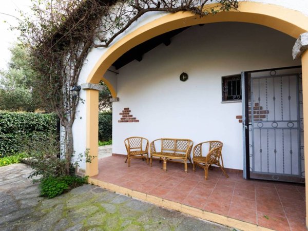 casa indipendente in vendita a San Teodoro(SS) in zona Suaredda / La Traversa