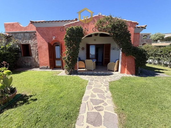 casa indipendente in vendita a San Teodoro(SS) in zona San Teodoro centro