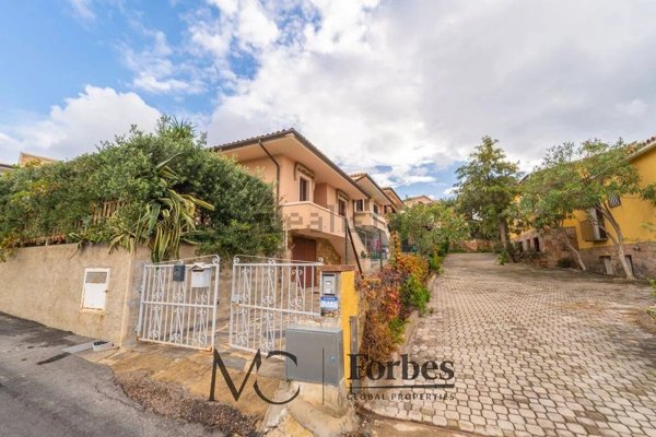 casa indipendente in vendita a San Teodoro(SS) in zona San Teodoro centro