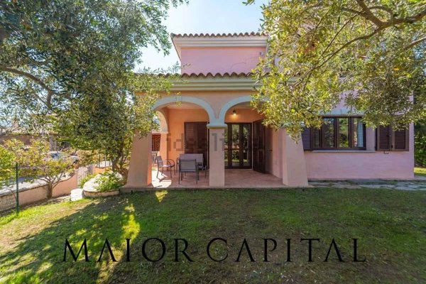 casa indipendente in vendita a San Teodoro(SS) in zona Lu Impostu