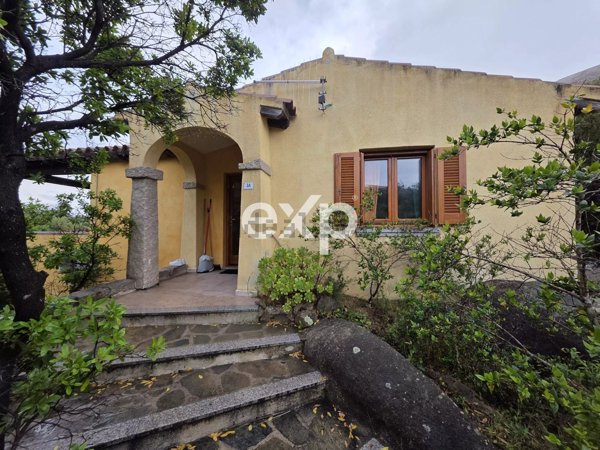 casa indipendente in vendita a San Teodoro(SS)