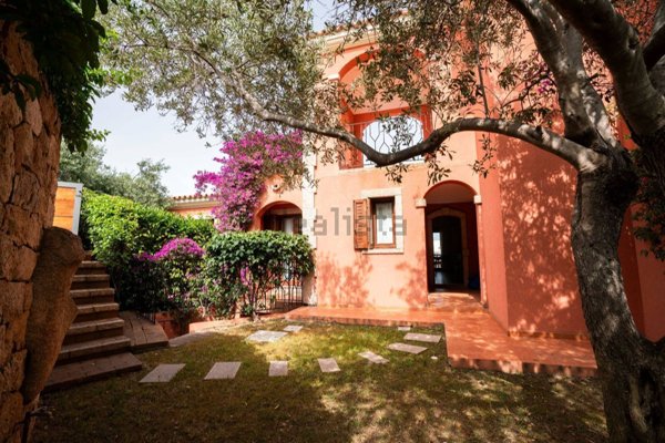 casa indipendente in vendita a San Teodoro(SS)