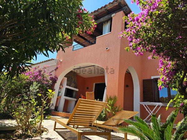 casa indipendente in vendita a San Teodoro(SS)