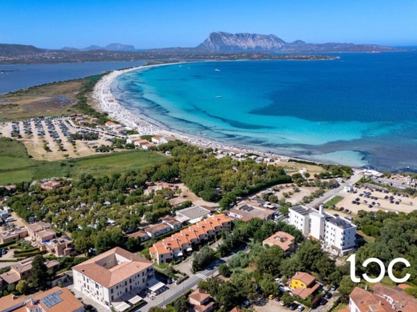 casa indipendente in vendita a San Teodoro(SS) in zona La Cinta