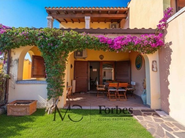 casa indipendente in vendita a San Teodoro(SS) in zona San Teodoro centro