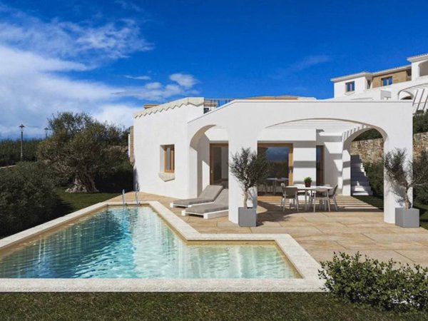 casa indipendente in vendita a San Teodoro(SS) in zona Lu Fraili