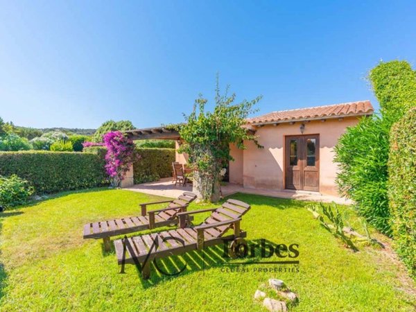 casa indipendente in vendita a San Teodoro(SS) in zona Monte Petrosu