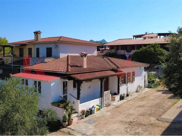 casa indipendente in vendita a San Teodoro(SS) in zona Monte Petrosu