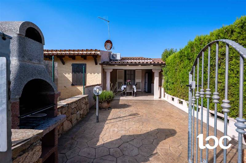 casa indipendente in vendita a San Teodoro(SS) in zona San Teodoro centro