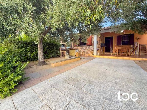 casa indipendente in vendita a San Teodoro(SS)