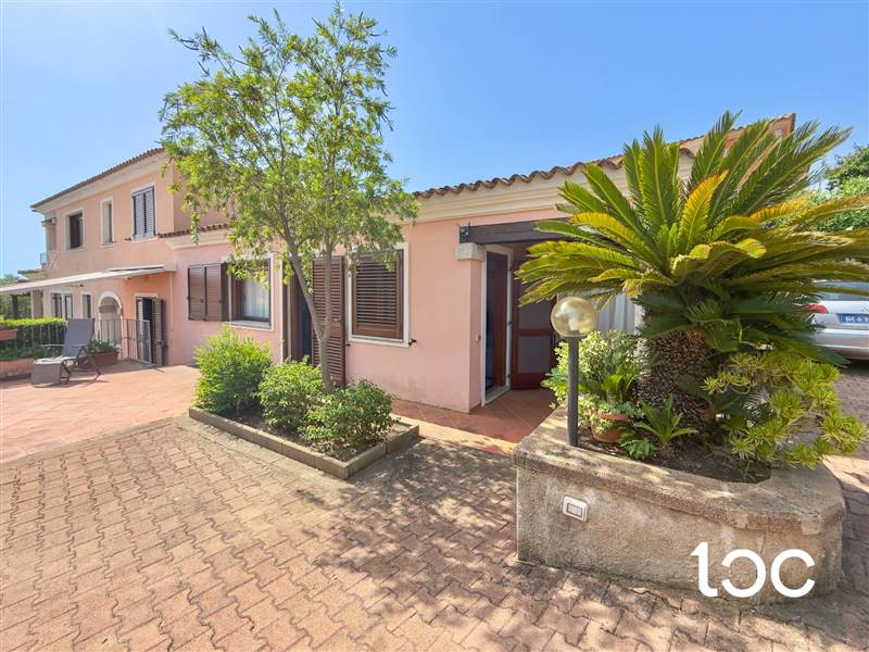 casa indipendente in vendita a San Teodoro(SS) in zona Suaredda / La Traversa