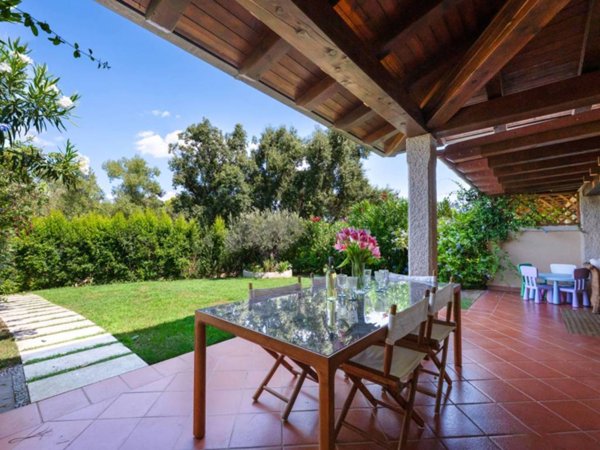 casa indipendente in vendita a San Teodoro(SS) in zona Lu Impostu