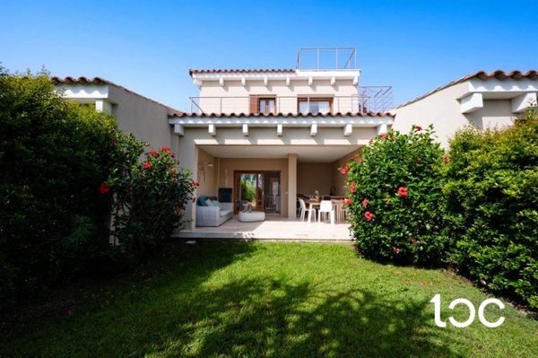 casa indipendente in vendita a San Teodoro(SS) in zona La Cinta