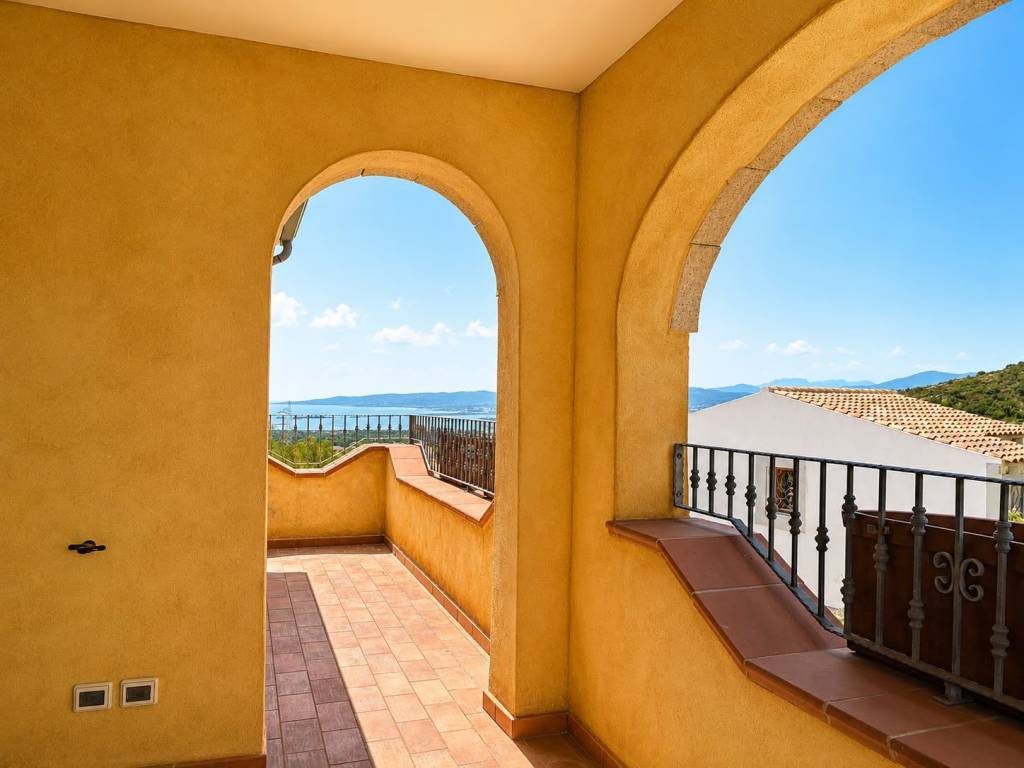 casa indipendente in vendita a San Teodoro(SS) in zona Lu Fraili