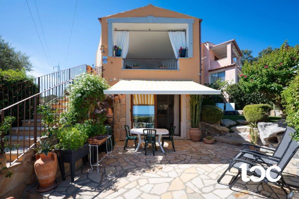 casa indipendente in vendita a San Teodoro(SS) in zona Suaredda / La Traversa