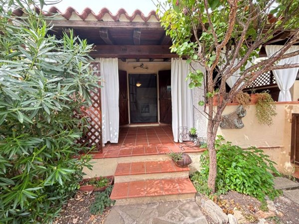 casa indipendente in vendita a San Teodoro(SS) in zona San Teodoro centro