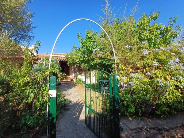 casa indipendente in vendita a San Teodoro(SS) in zona San Teodoro centro