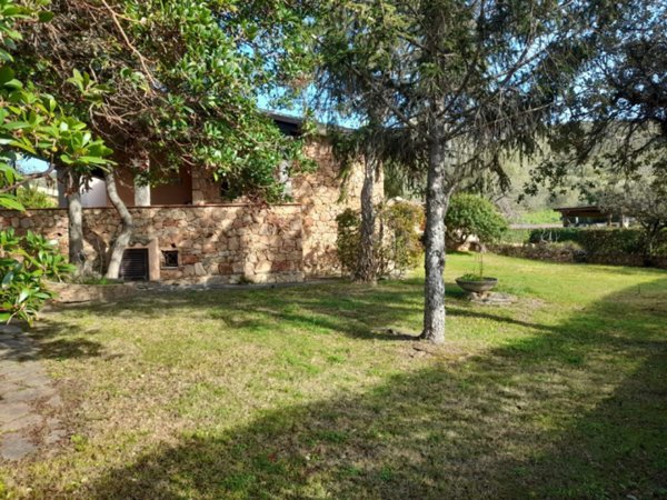 casa indipendente in vendita a San Teodoro(SS) in zona Lu Miriacheddu
