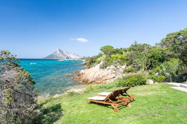 casa indipendente in vendita a San Teodoro(SS) in zona Monte Petrosu