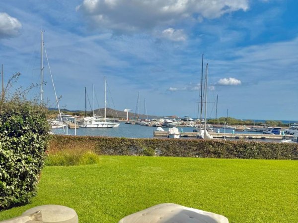 appartamento in vendita a San Teodoro(SS) in zona Lu Impostu