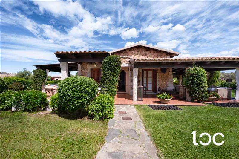 casa indipendente in vendita a San Teodoro(SS) in zona Lu Impostu