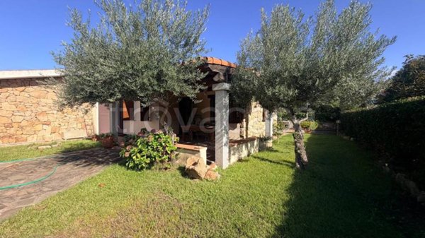 casa indipendente in vendita a San Teodoro(SS) in zona San Teodoro centro
