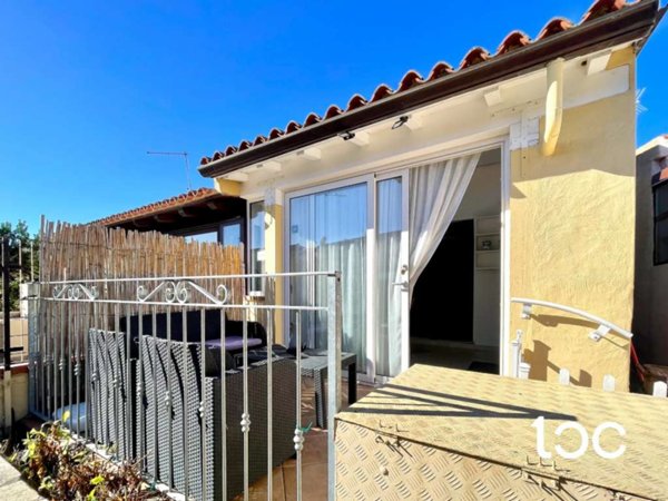 casa indipendente in vendita a San Teodoro(SS) in zona San Teodoro centro