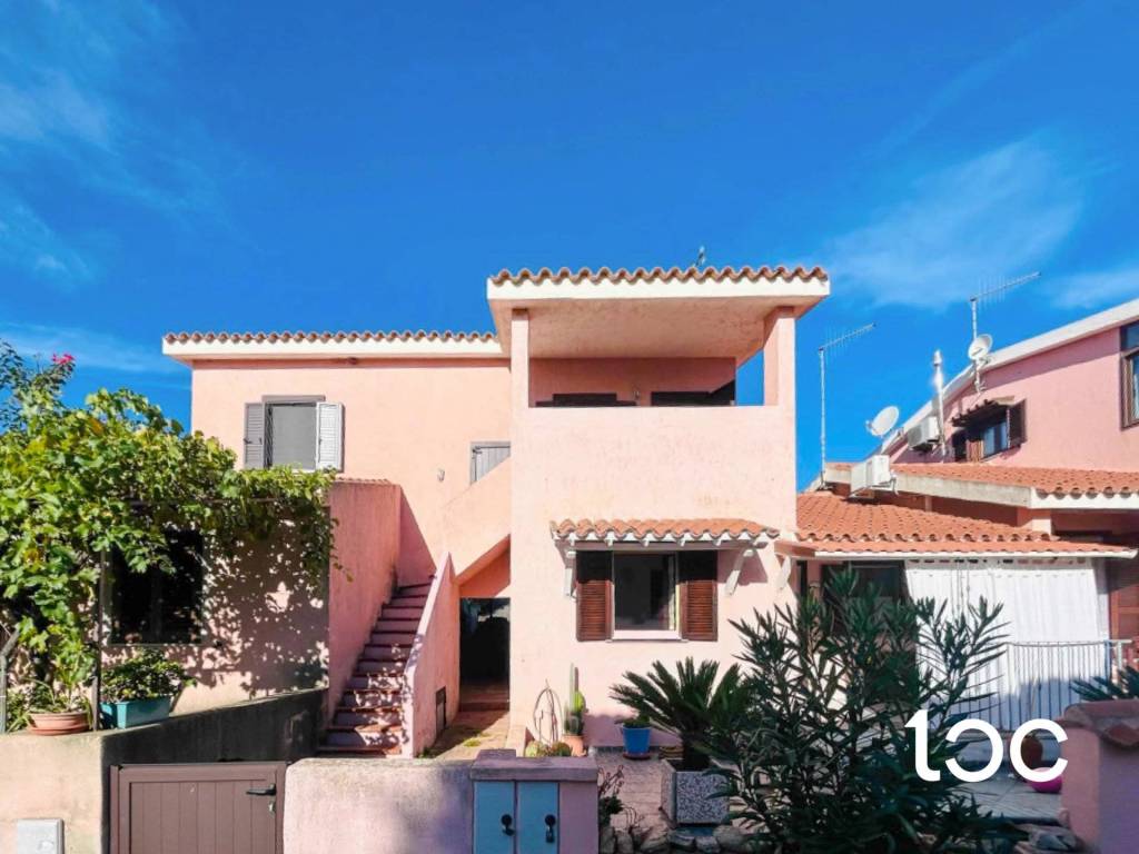 casa indipendente in vendita a San Teodoro(SS)