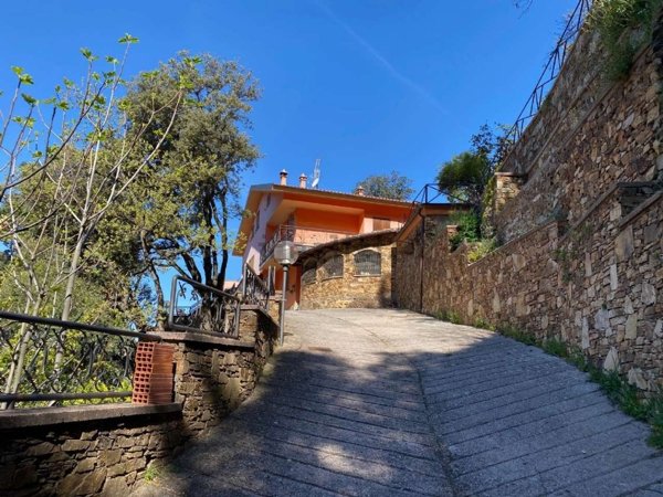 casa indipendente in vendita ad Aritzo