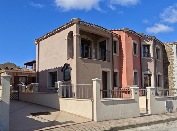 casa indipendente in vendita a Bari Sardo