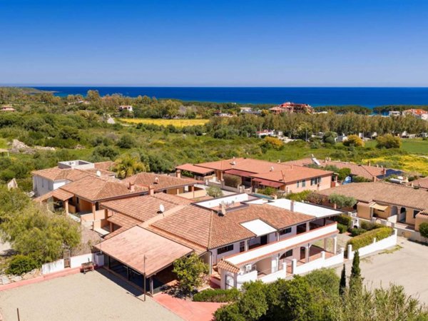 casa indipendente in vendita a Bari Sardo in zona Torre di Barì