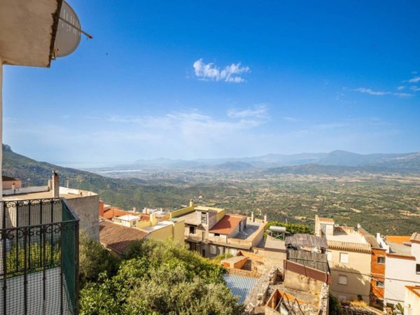 casa indipendente in vendita a Baunei